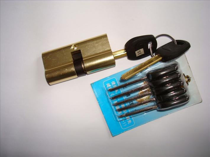 柘城锁具销售，电话0370-711155 