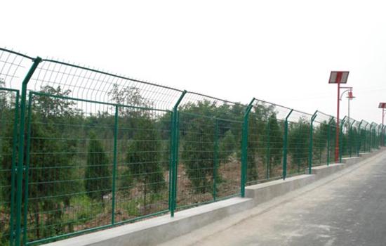 公路护栏网