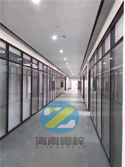 海口玻璃隔断4