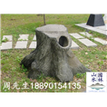 公园仿木垃圾桶