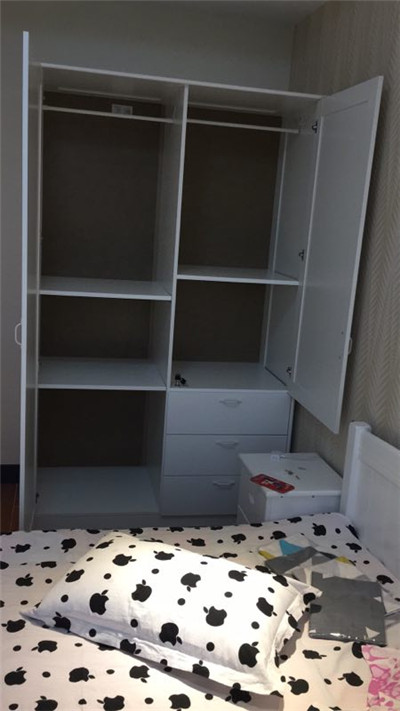 安装家具 