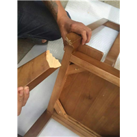 修补家具 