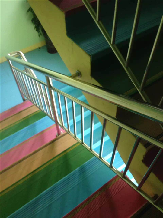 楼梯踏步
