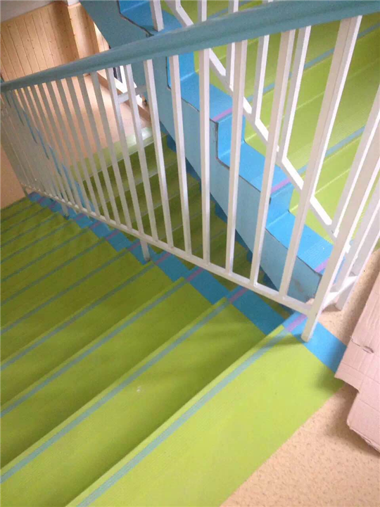 楼梯踏步
