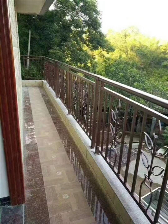 铝合金护栏安装效果 