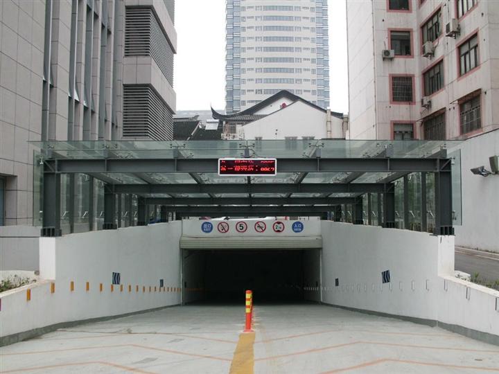 邯郸玻璃雨棚制作