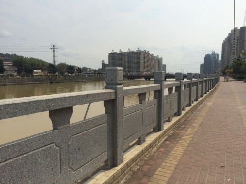 河堤栏杆芝麻灰