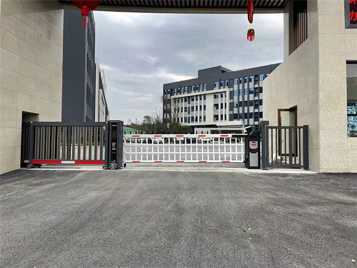 桂林栅栏道闸
