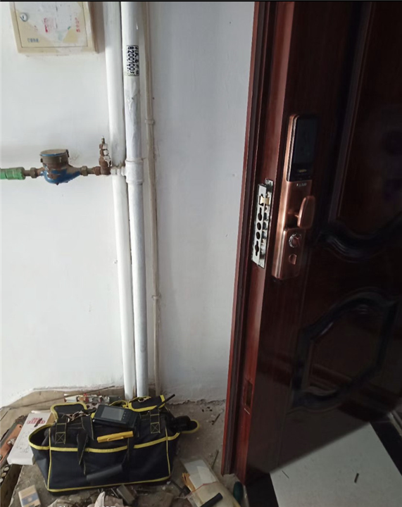 贵阳南明修卷闸门锁公司电话是多少
