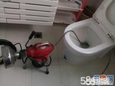 椒江维修安装》马桶》上水不停》漏水 