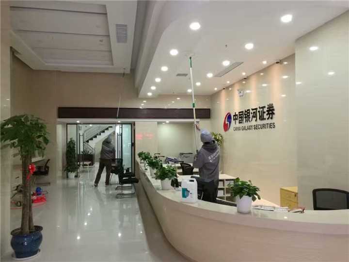 武汉银河**荃芬除甲醛施工案例2 