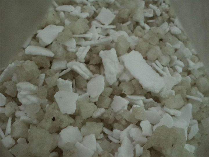 专业制造环保型融雪剂@优质环保型融雪剂 