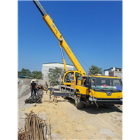 桂林出租吊车、叠彩吊车租赁师傅