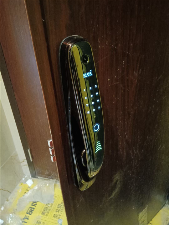 吴忠本地哪里有换门锁的