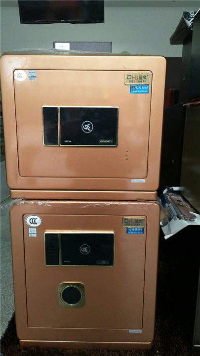 黄梅开保险柜电话 