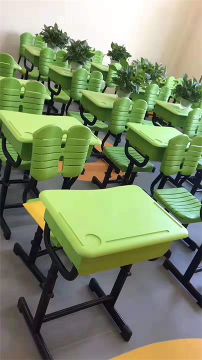 河南学生课桌椅