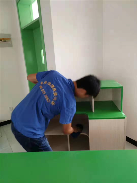 红绿蓝幼儿园甲醛治理