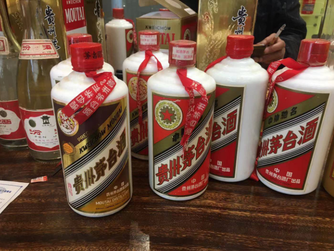 温江区回收飞天茅台酒13540678283
