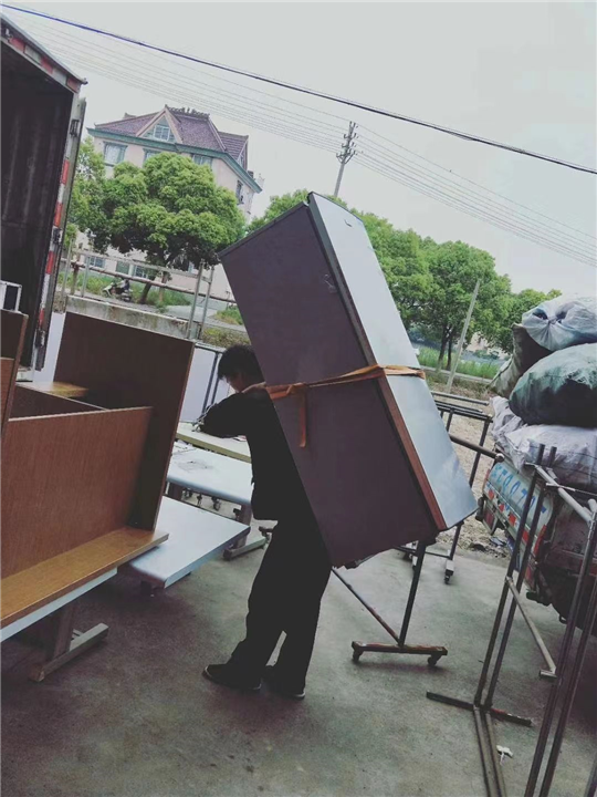 海宁如何判断搬家公司的服务态度