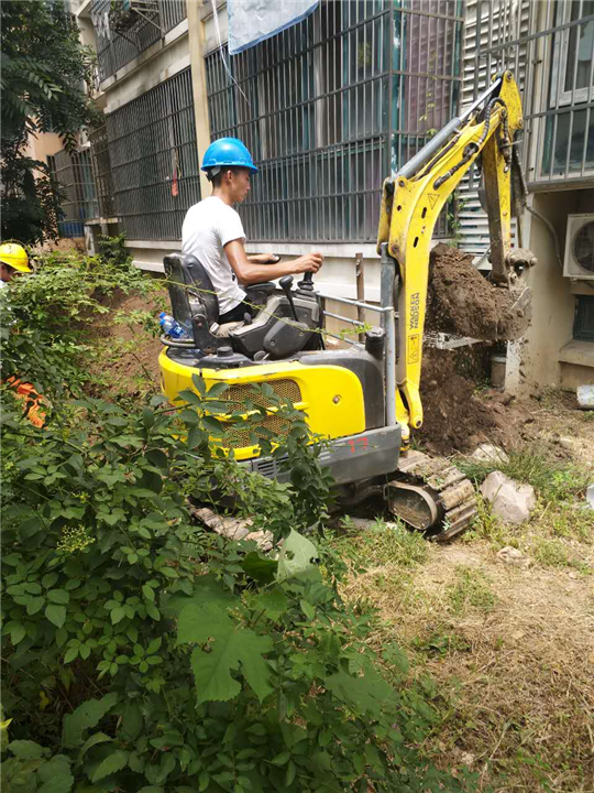 南京小型挖机出租 