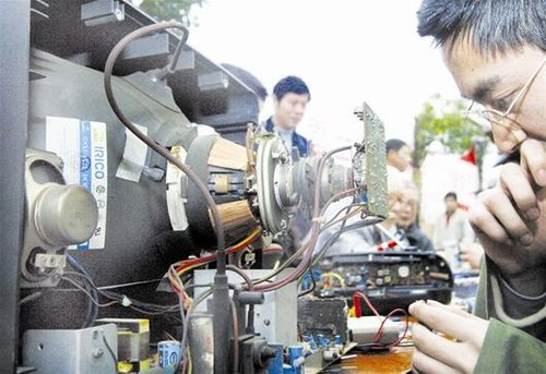 枣庄市市中区空调维修加氟安装移机 枣庄市市中区冰箱维修加氟 