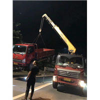 自贡市吊车出租 
