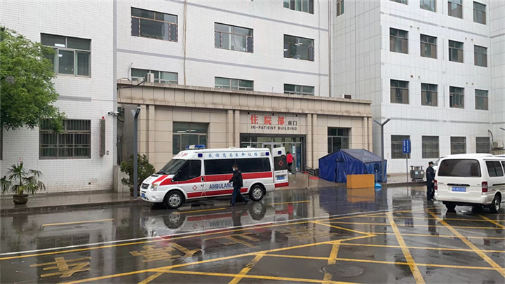 西宁救护车出租