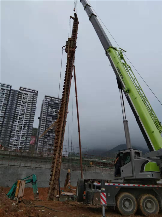 桂平吊车出租公司