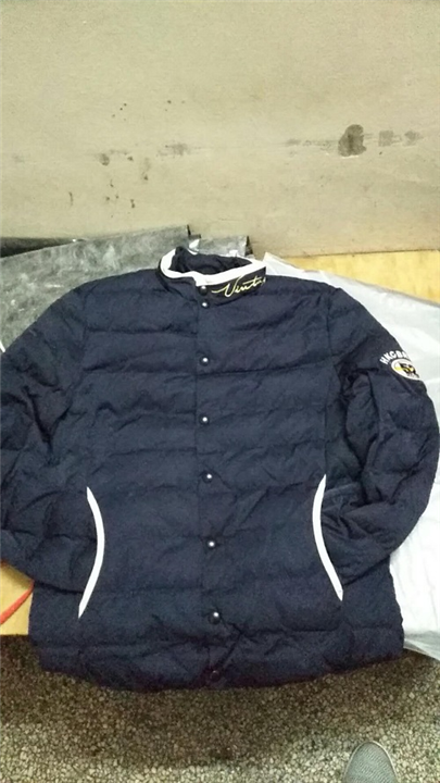 石狮库存衣服回收，石狮库存衣服回收电话 