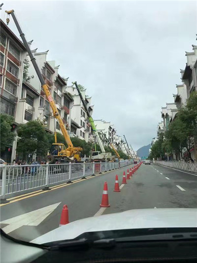 镇雄哪里有吊车出租