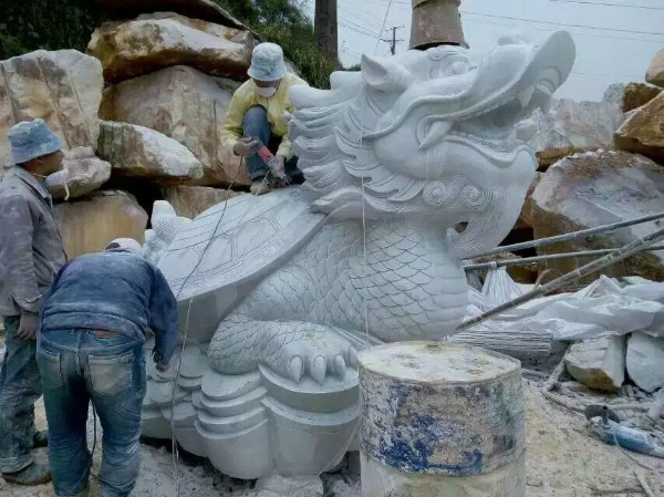 龙石雕