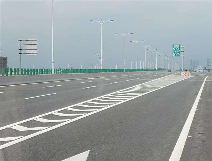 武汉道路划标线武汉小区划标线 武汉停车场划标线 