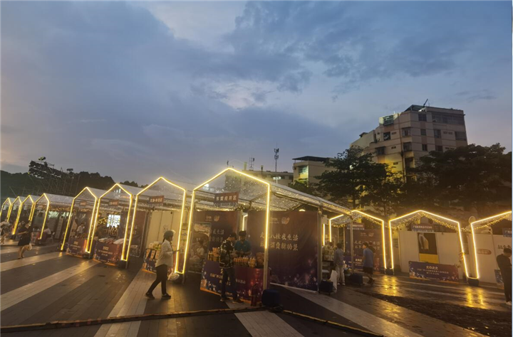 南宁蓬房租赁公司为首届广西文旅消费季现场蓬房搭建