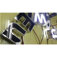 石狮银行黑白板字