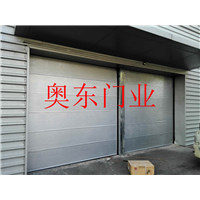 灰色波纹板提升门