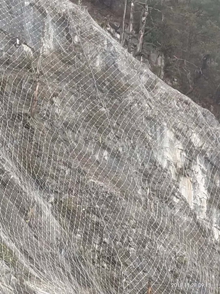 高速边坡防护施工|坡面植草