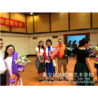 南宁艺术学校教师风采-南宁民族歌舞艺术学校 