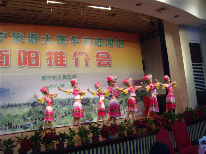 欢迎报读南宁民族歌舞艺术学校街舞，民族美声通俗流行音乐培训班 