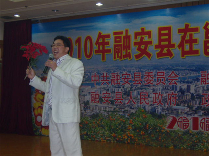 欢迎报读南宁民族歌舞艺术学校河池北海防城港舞蹈暑假班 