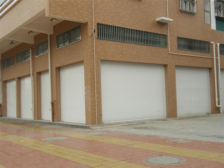 大量供应车库门以及卷闸门 专业厂家 品种**全 