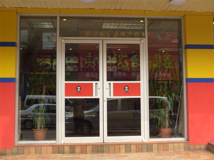 餐饮行业肯德基门