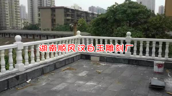 湖南汉白玉荒料%耒阳汉白玉