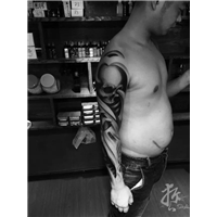 骷髅花臂