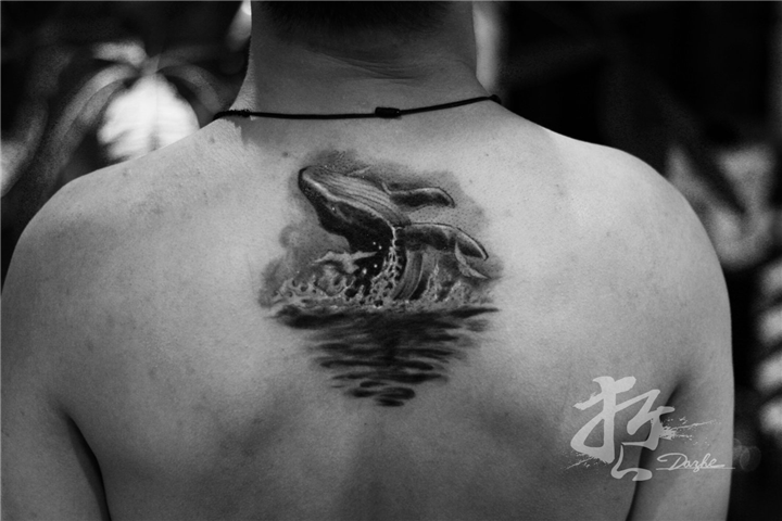 福州背部纹身