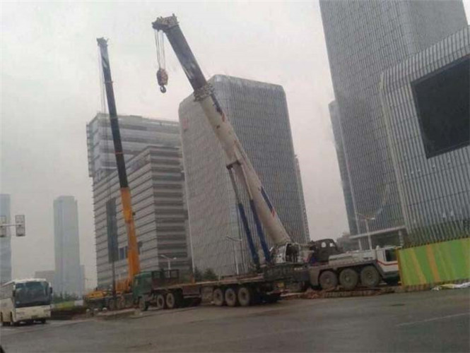 台州吊车出租吊家具一天多少钱