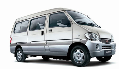 拉萨旅游租车包车