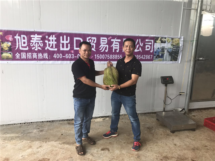 合作客户留影