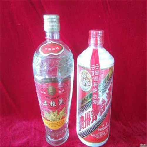 高港烟酒回收 