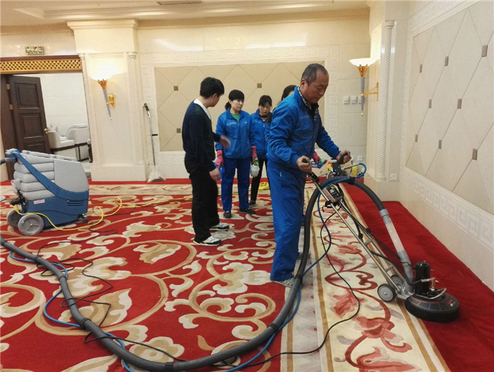 广安商场地毯清洗【**广安鸿旺广告清洁服务公司】 