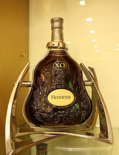 南宁烟酒回收电话 